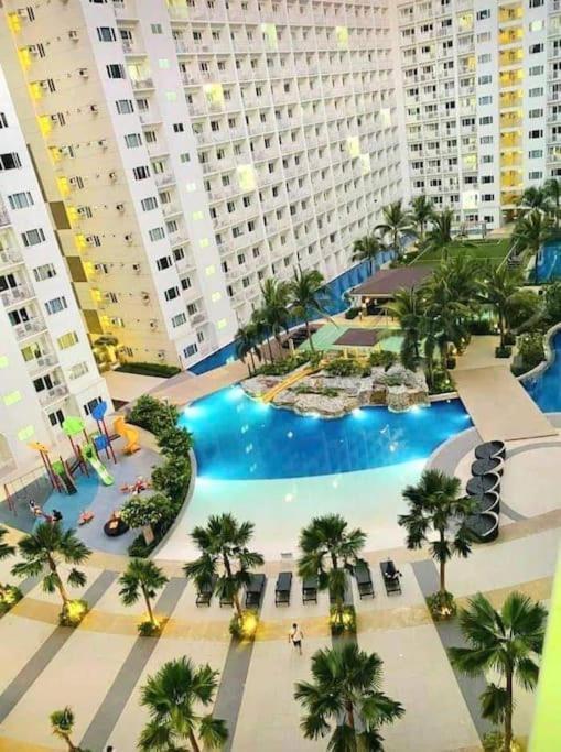 Shore 1 & 3 Residences Moa 1Br With Balcony By Darpm Manila Esterno foto
