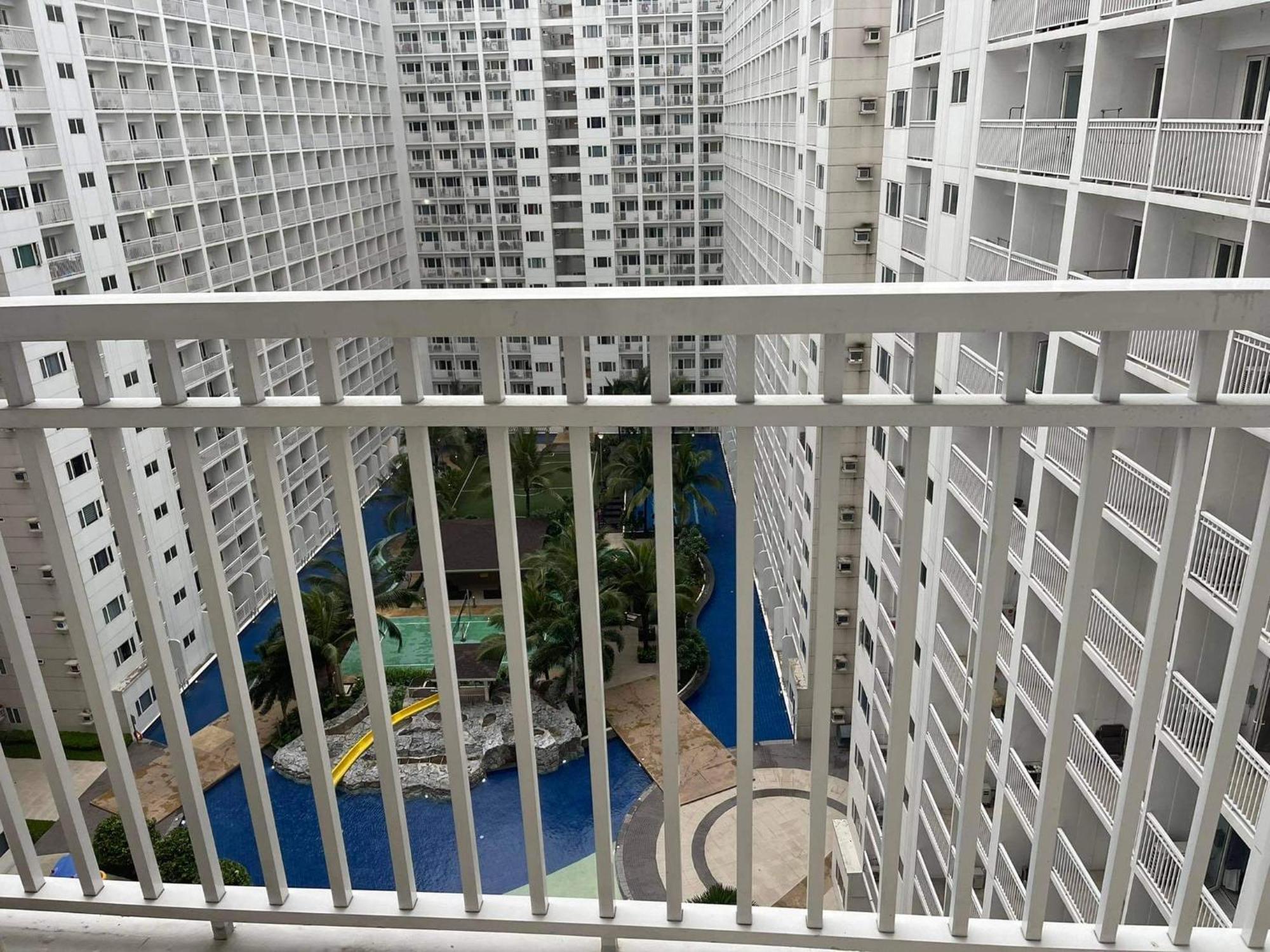 Shore 1 & 3 Residences Moa 1Br With Balcony By Darpm Manila Esterno foto
