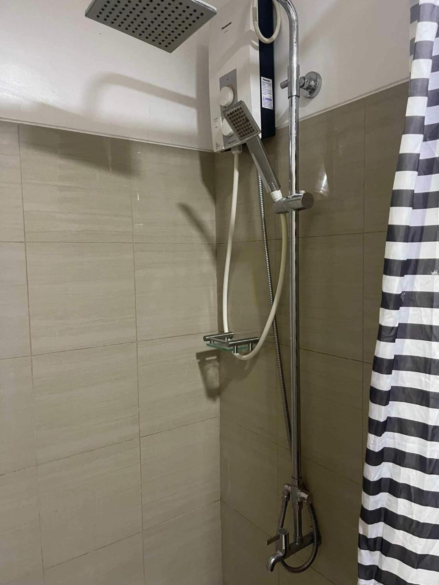 Shore 1 & 3 Residences Moa 1Br With Balcony By Darpm Manila Esterno foto