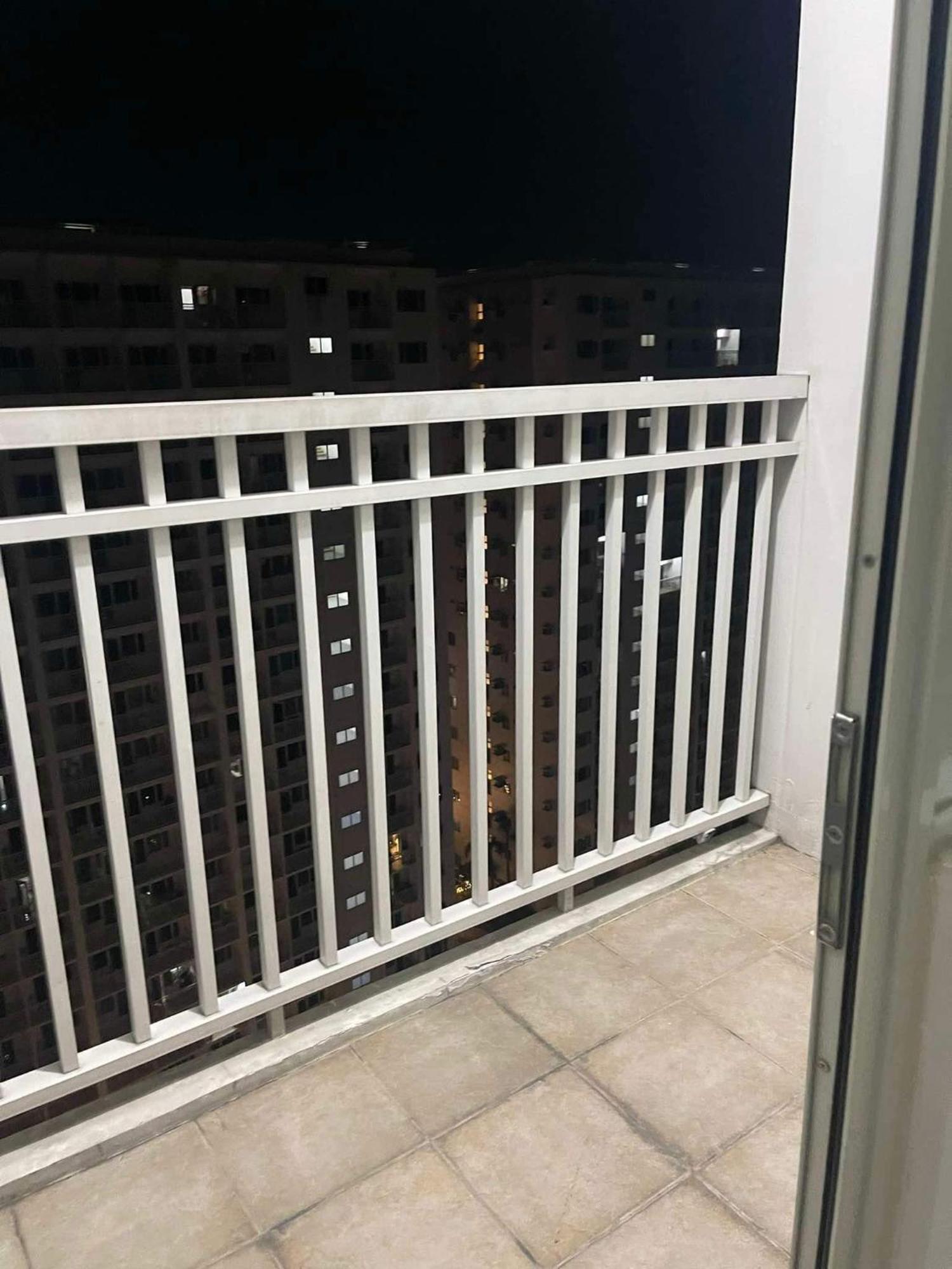 Shore 1 & 3 Residences Moa 1Br With Balcony By Darpm Manila Esterno foto