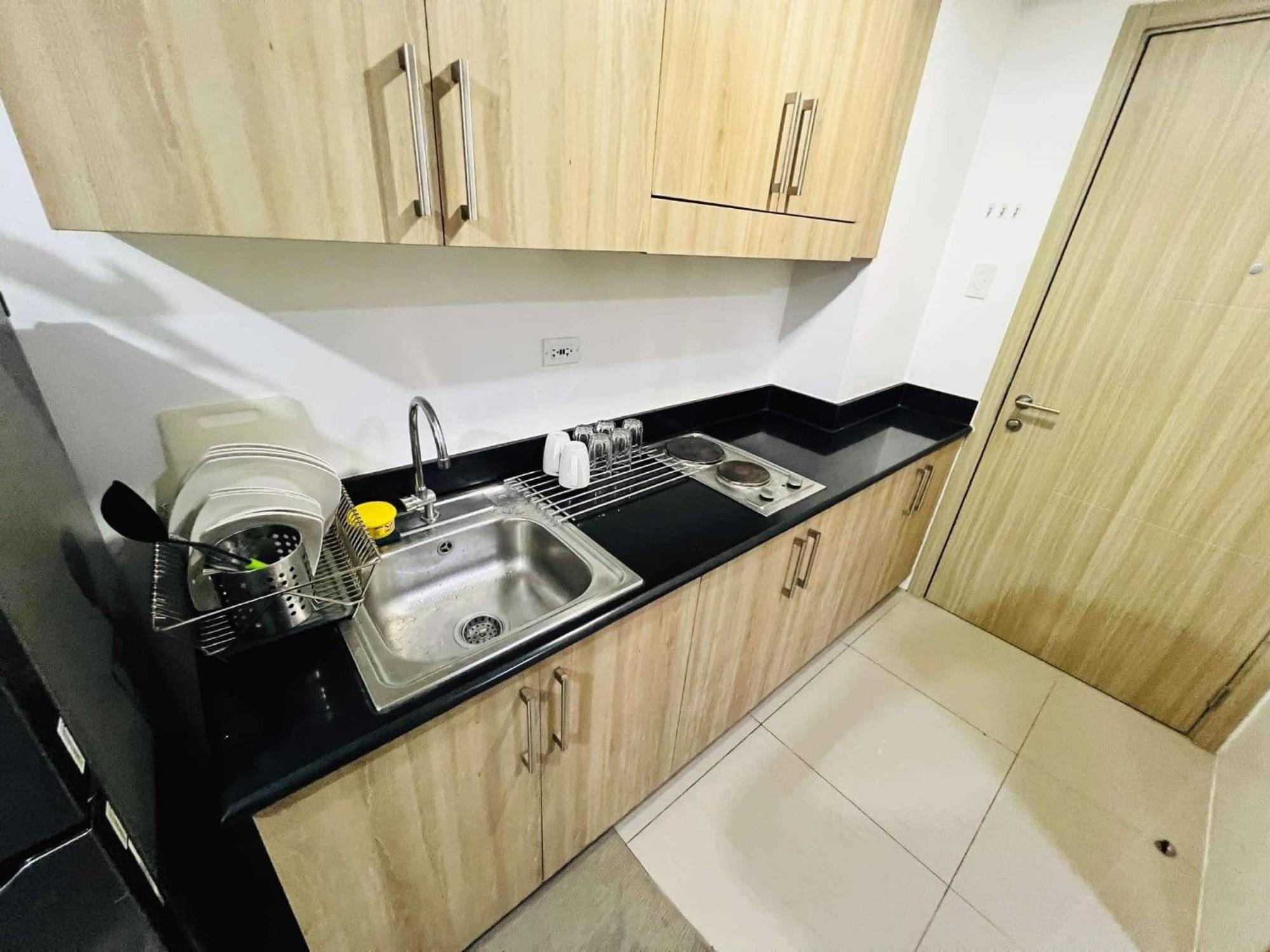 Shore 1 & 3 Residences Moa 1Br With Balcony By Darpm Manila Esterno foto